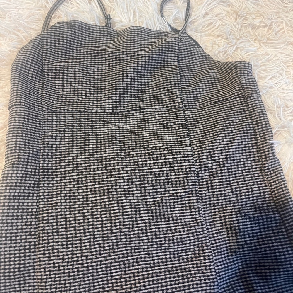 I’m selling a garage stripped grey mini dress
